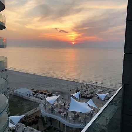 White Tower Mamaia Apartament 609 *